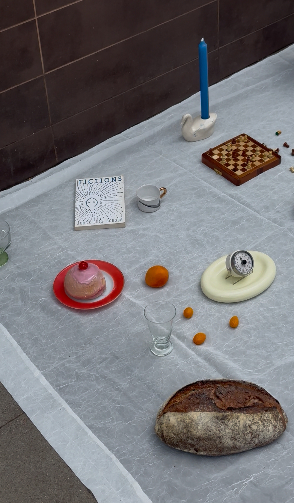 A closeup image of a picnic